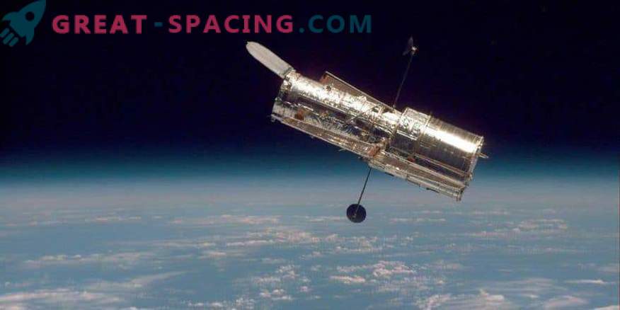 Hubble temporarily left without main camera