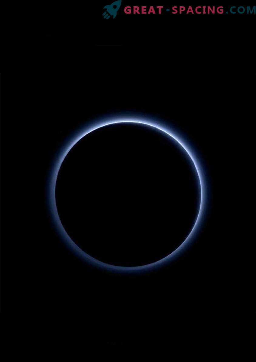 Pluto's carbon haze keeps the temperature low