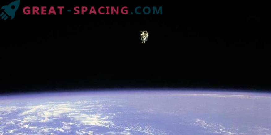 Astronaut Bruce McCandless Died