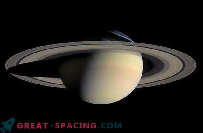 Cassini discovered the terribly thin rings of Saturn