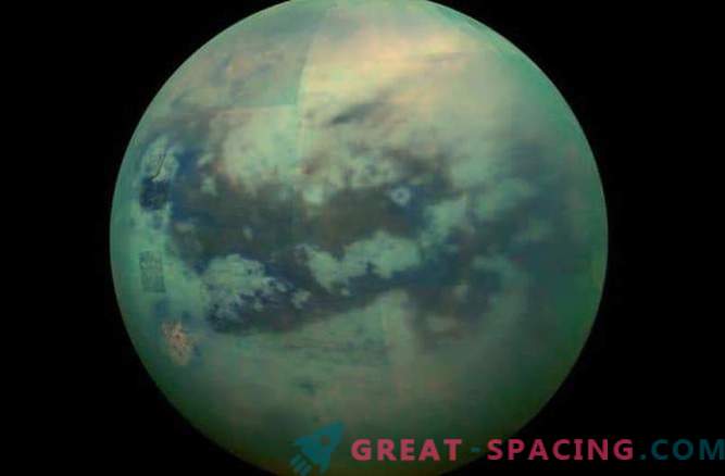 Titan appeared in new Cassini images