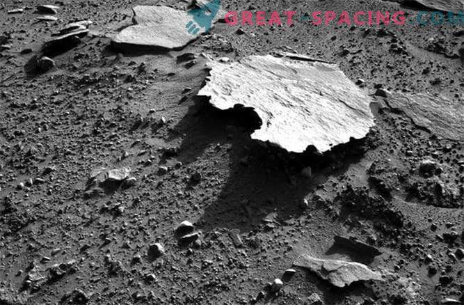 Curiosity Mars Rover Discovers Australia on Mars