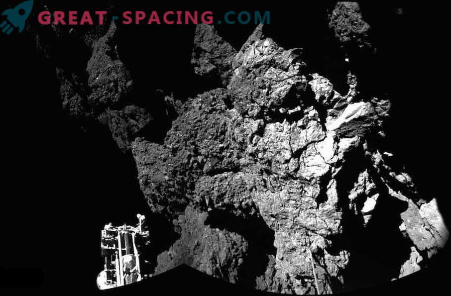 First photographs of comet Churyumov-Gerasimenko from Phil's landing module