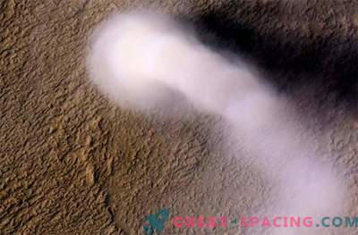 Dust tornadoes affect the climate of Mars