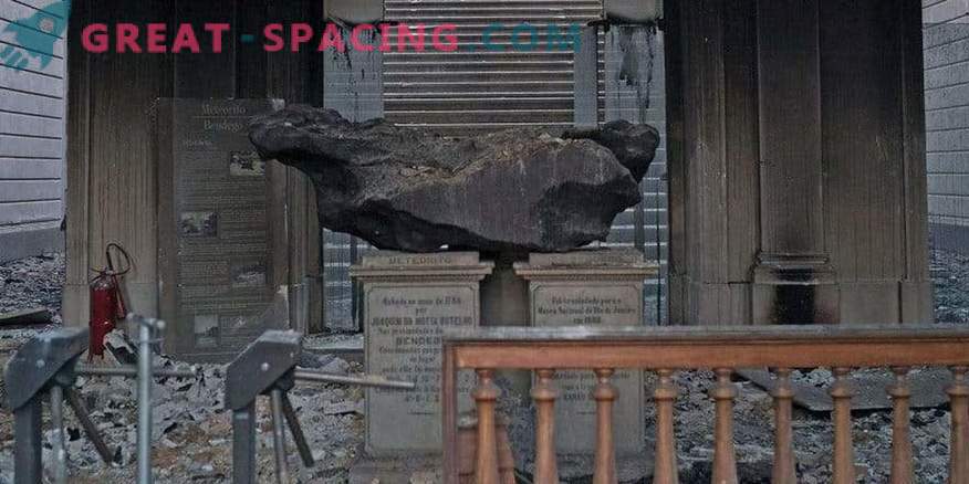 The largest Brazilian meteorite managed to survive a serious fire