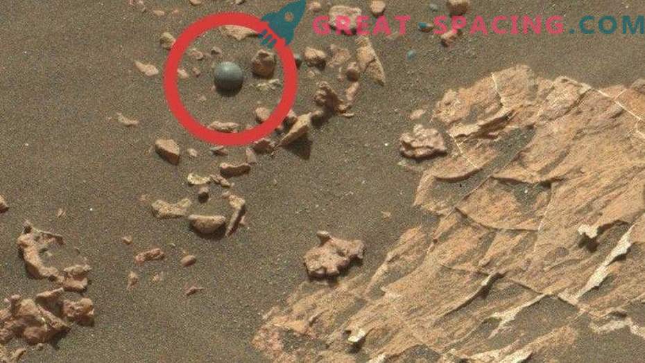 7 strange objects on Mars!