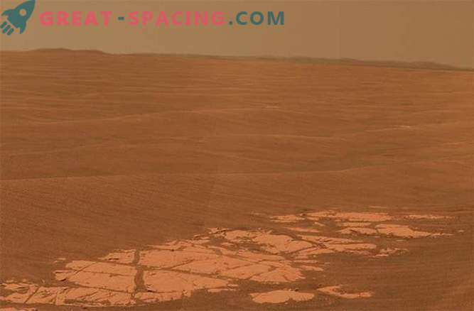 Secrets of the Dunes of Mars