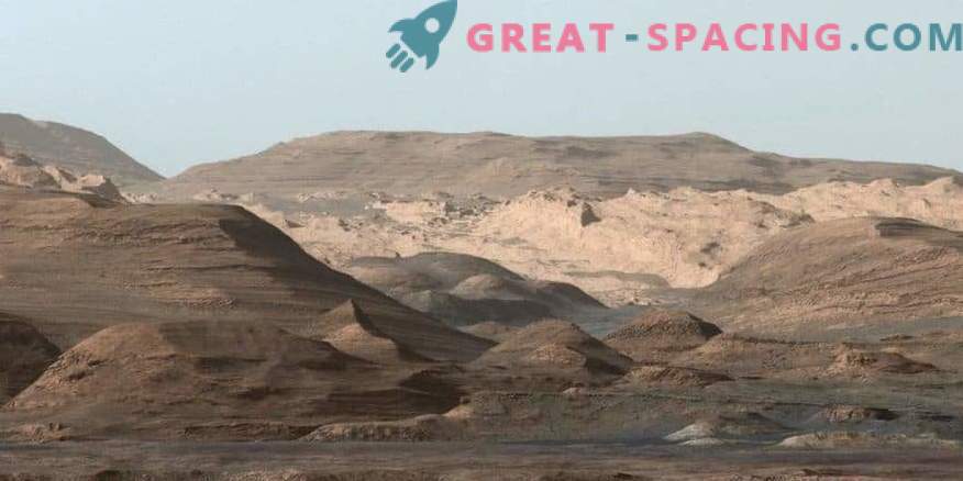 Curiosity Rover Solves the Secret of the Martian Mountain