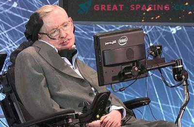 Hawking: We probably won't be able to quickly find aliens