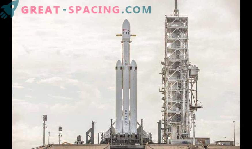 SpaceX is testing a new large rocket