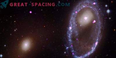 The galaxy shows off an unusual ring in x-rays