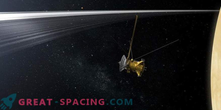 What do we learn about Uranus by diving Cassini into the rings of Saturn?