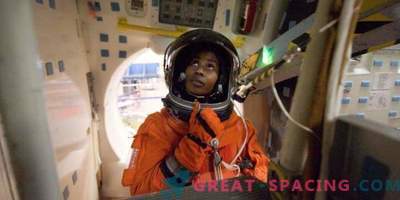 Astronaut Stephanie Wilson prepares for space