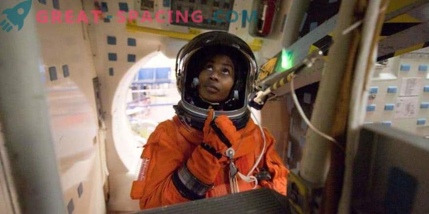 Astronaut Stephanie Wilson prepares for space