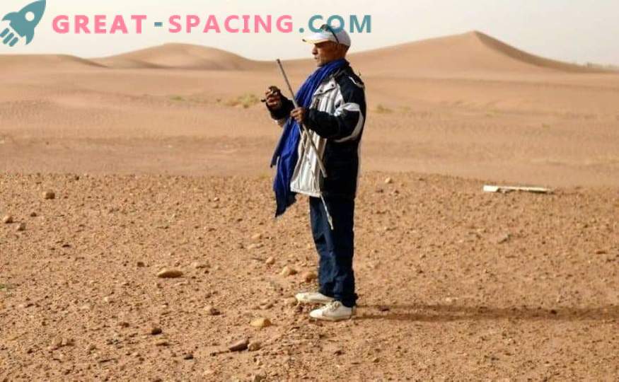 Desierto marroquí tamizado por cazadores de meteoritos