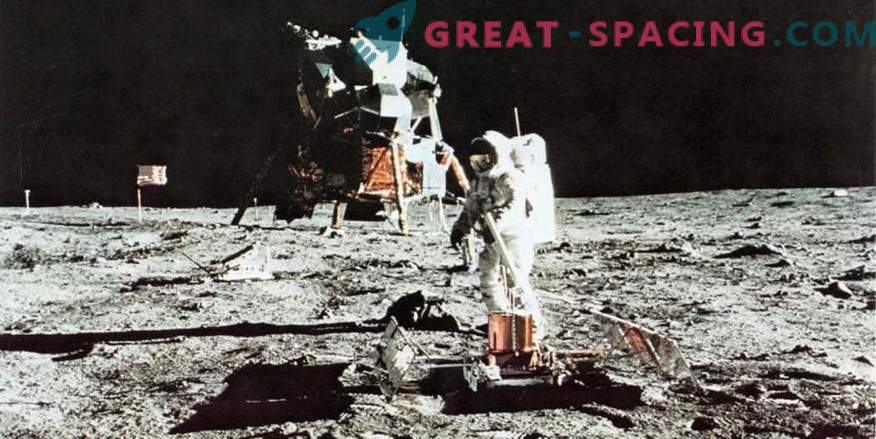 Lunar plot: space breakthrough or successful American scam