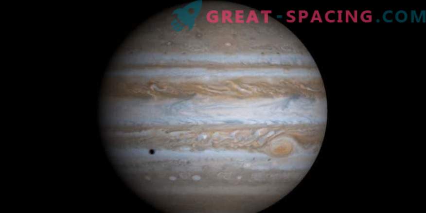 10 new satellites found near Jupiter! How did they manage to hide?