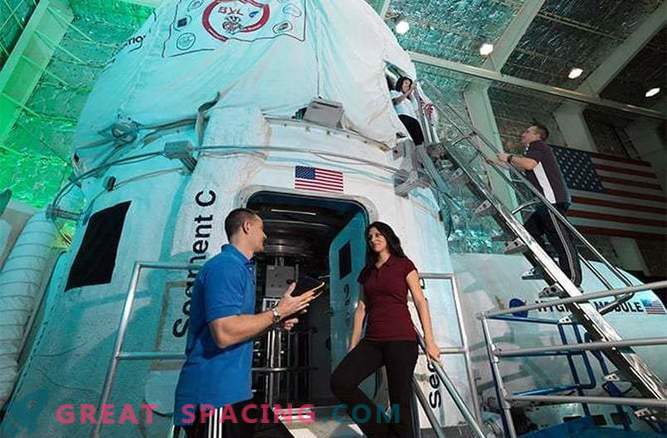 Where NASA simulates space for astronaut training: photo