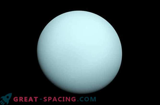 In search of Uranus - the azure giant of the Solar System