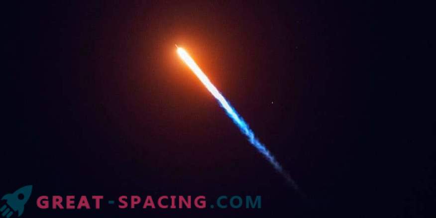 SpaceX startet 64 Satelliten gleichzeitig