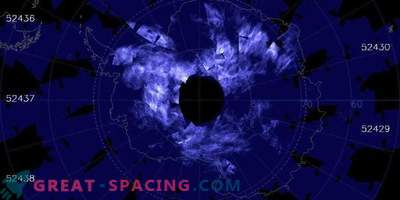 Early arrival of electric blue clouds over the South Pole