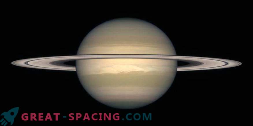 How long can Saturn be able to hold its rings