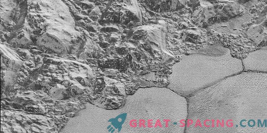 Scientists reveal the secrets of the Pluto dunes
