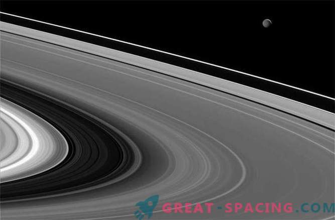 Mysterious Mimas bathes in the rays of the sun from Saturn