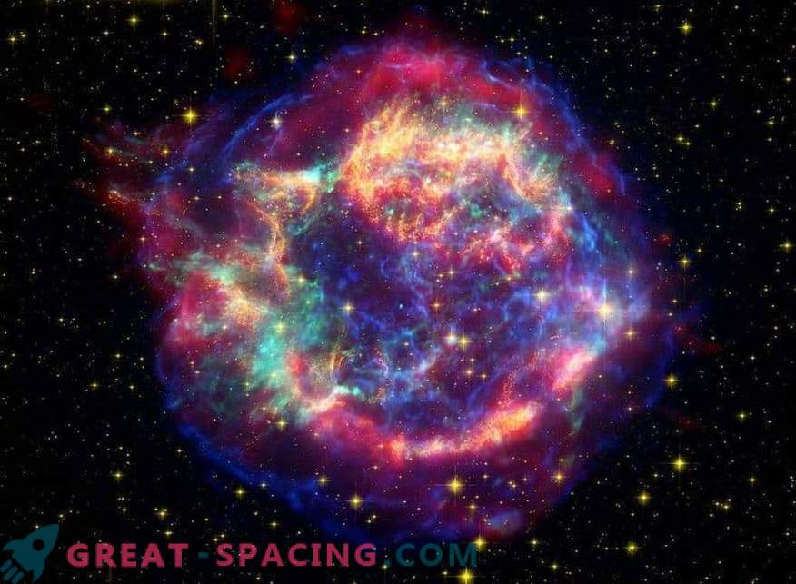 Astronomers first recorded a supernova explosion in detail.