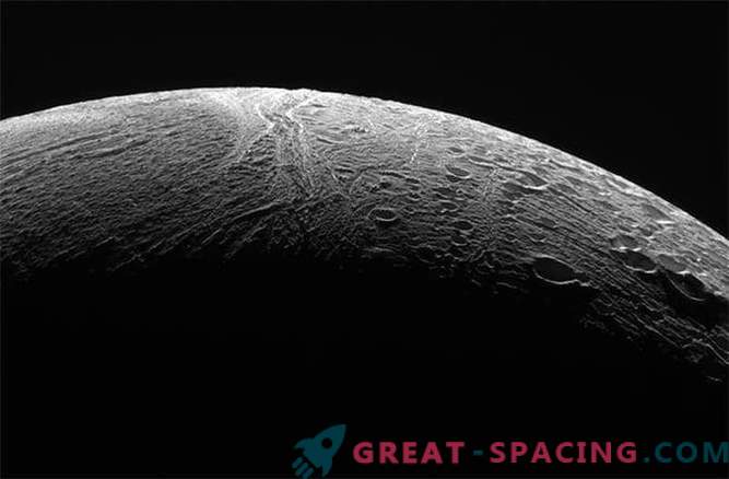 Cassini took the last photos of Enceladus