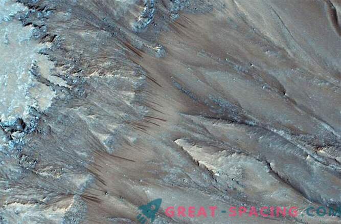 El misterio se revela: hay agua líquida en Marte