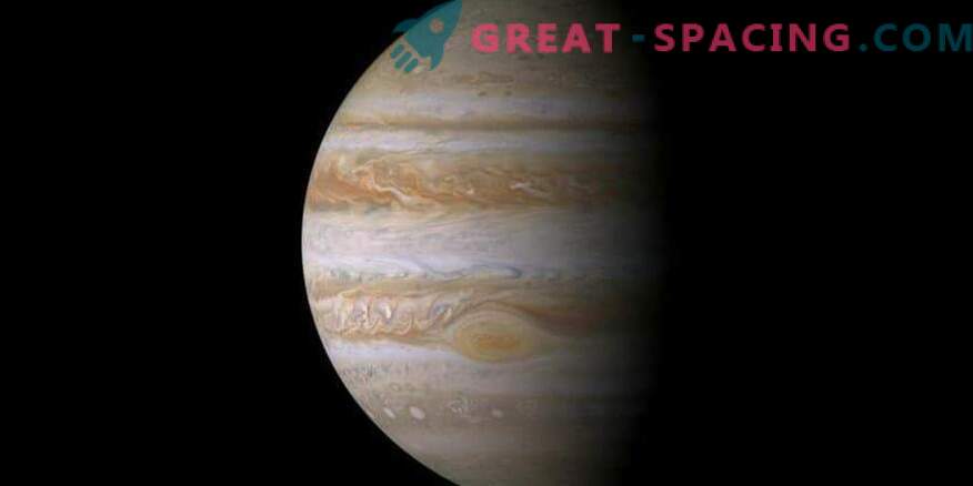Mysterious event stopped the growth of Jupiter