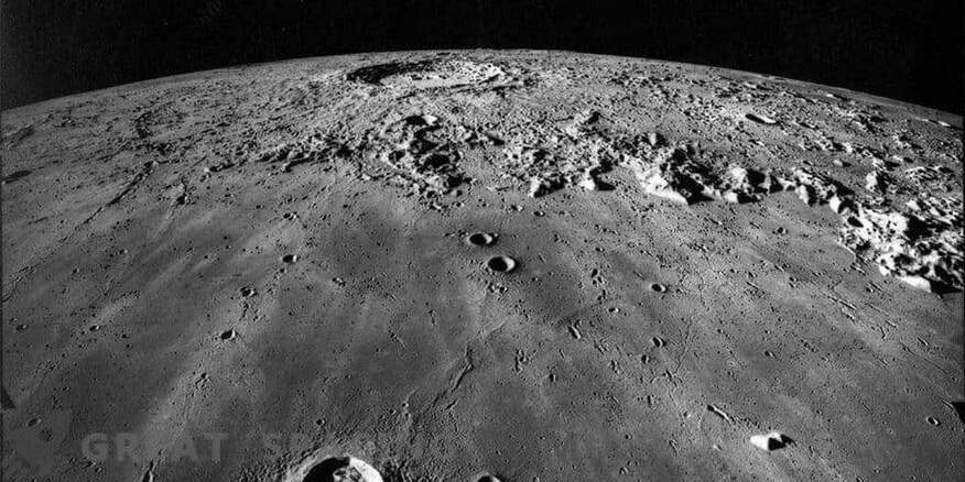 Ancient meteor strike reveals the lunar interior
