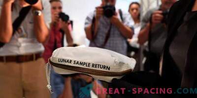 Neil Armstrong's moon bag sells for $ 1.8 million